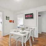 In Outlet, Wifi, Smart Tv Apartman