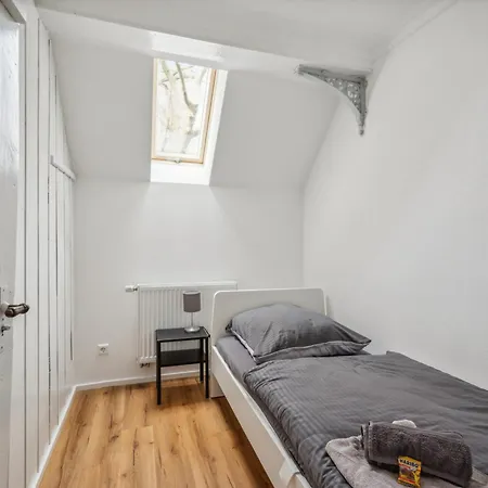 Teams Apartmenthaus Outletcity Metzingen Wifi,smart Tv,parking * Metzingen (Tubingen)