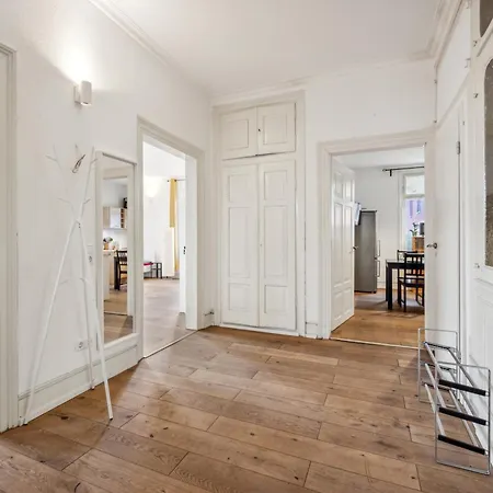 Teams Apartmenthaus Outletcity Metzingen Wifi,smart Tv,parking Apartment Metzingen (Tubingen)