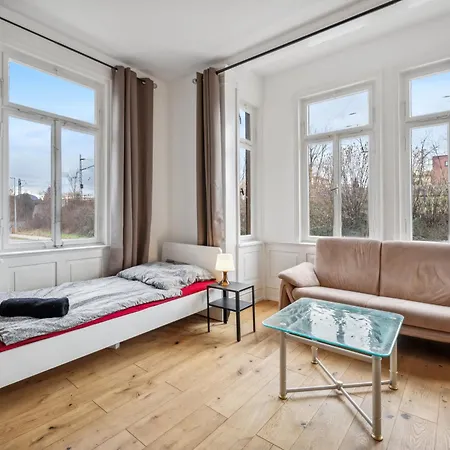 Apartment Teams Apartmenthaus Outletcity Metzingen Wifi,smart Tv,parking Metzingen (Tubingen)